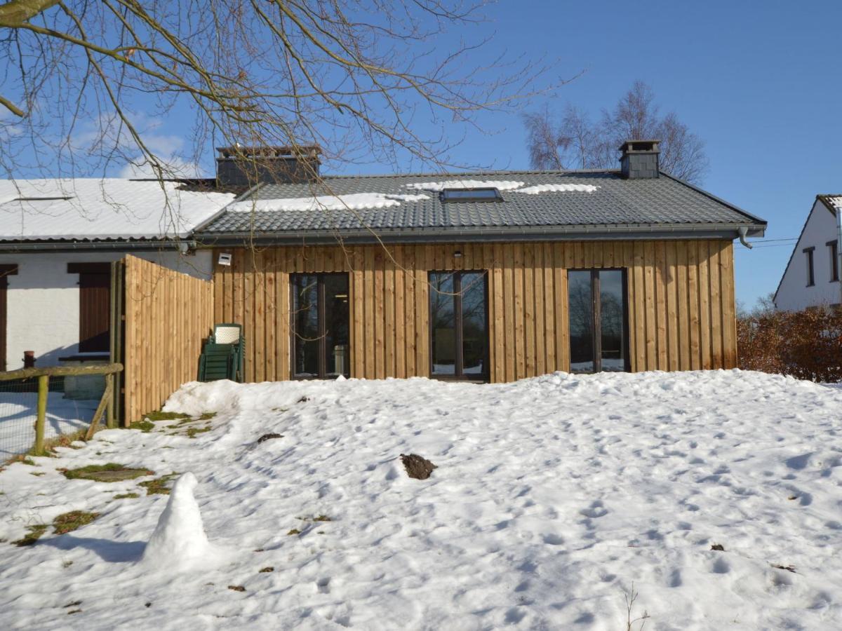Quaint Cottage In Mont Near High Fens Nature Park Malmedy Eksteriør bilde